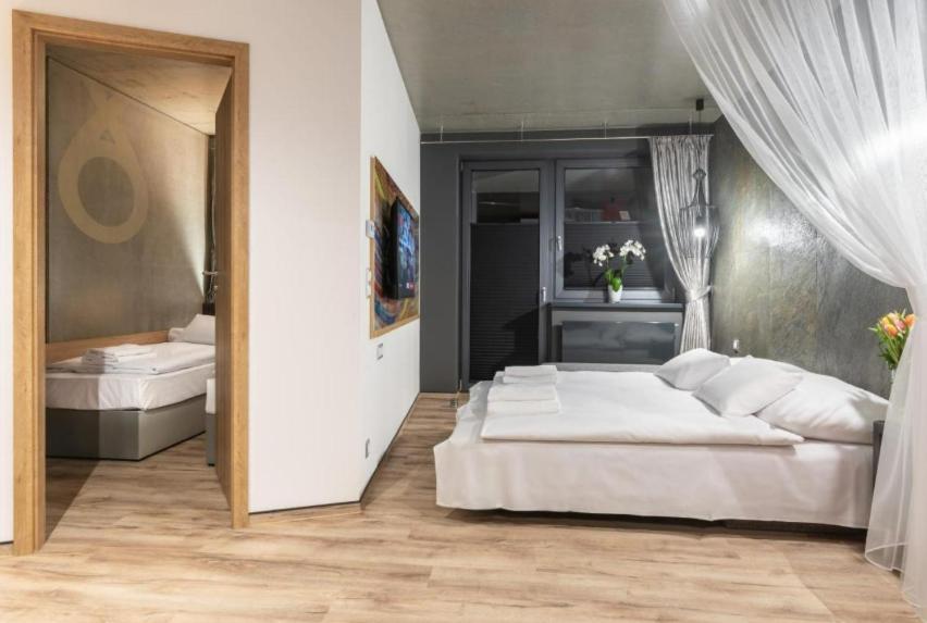 Onyx Luxury Aparthotel Sarvar Exterior photo
