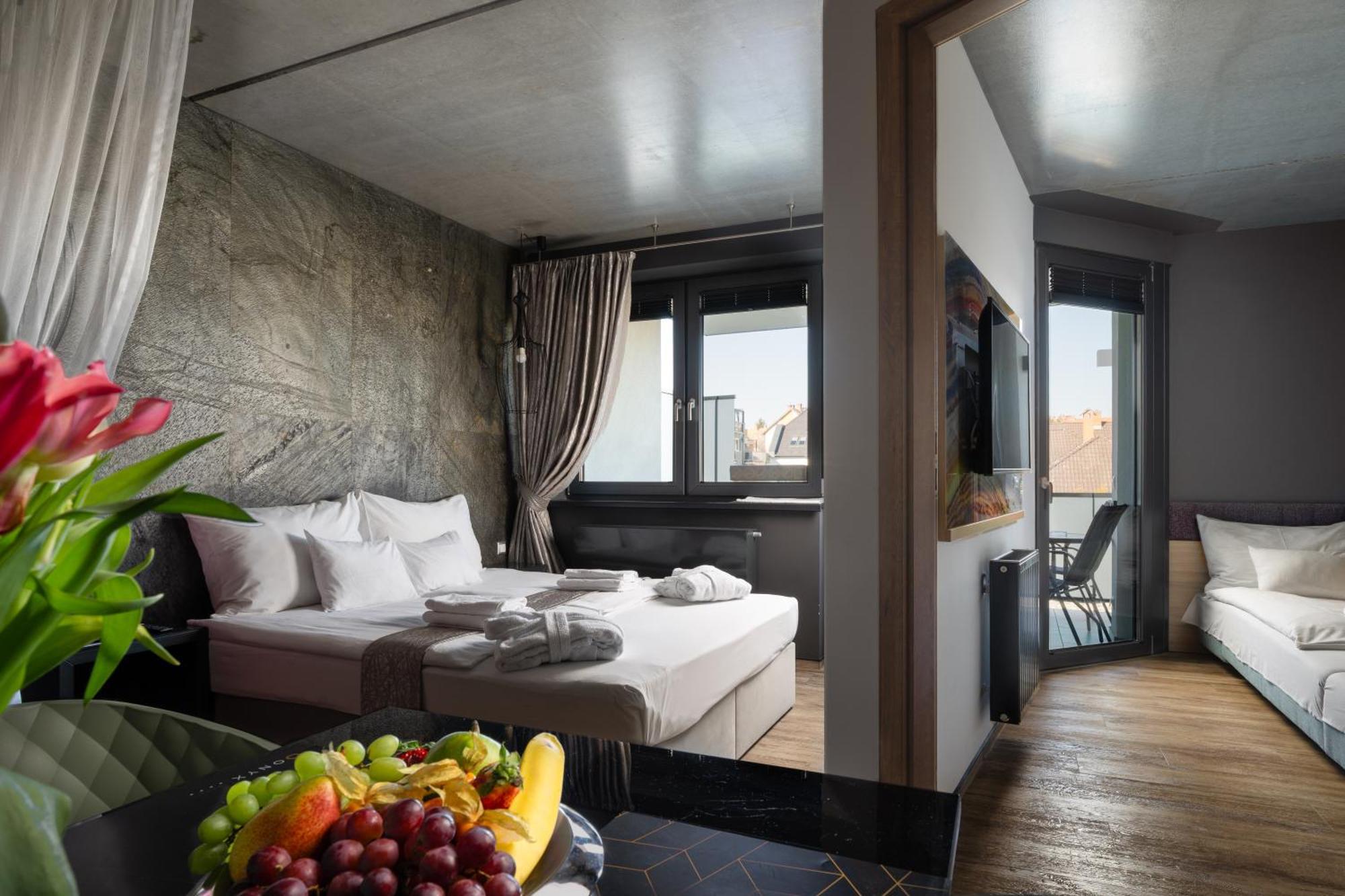Onyx Luxury Aparthotel Sarvar Exterior photo